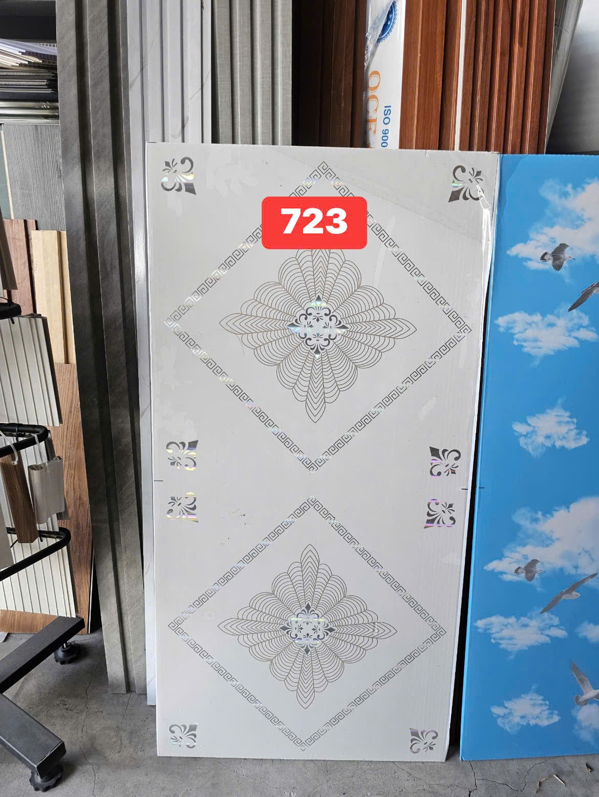 tấm trần la phông nhựa ,tấm trần la phông vĩnh tường gần đây , kho vật tư nhựa la phông phường bến cát